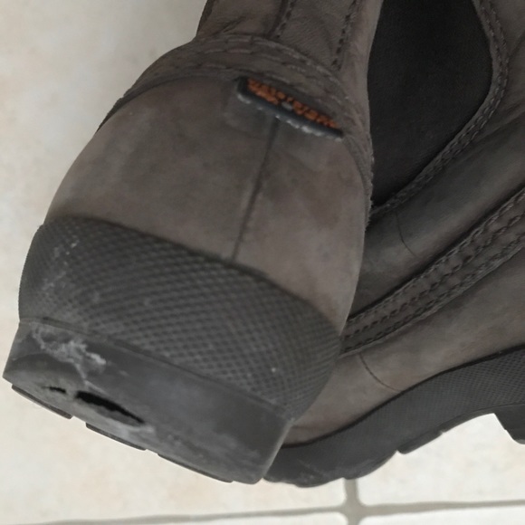 Brown Duclair UGG boots - Size 8 - Picture 9 of 12